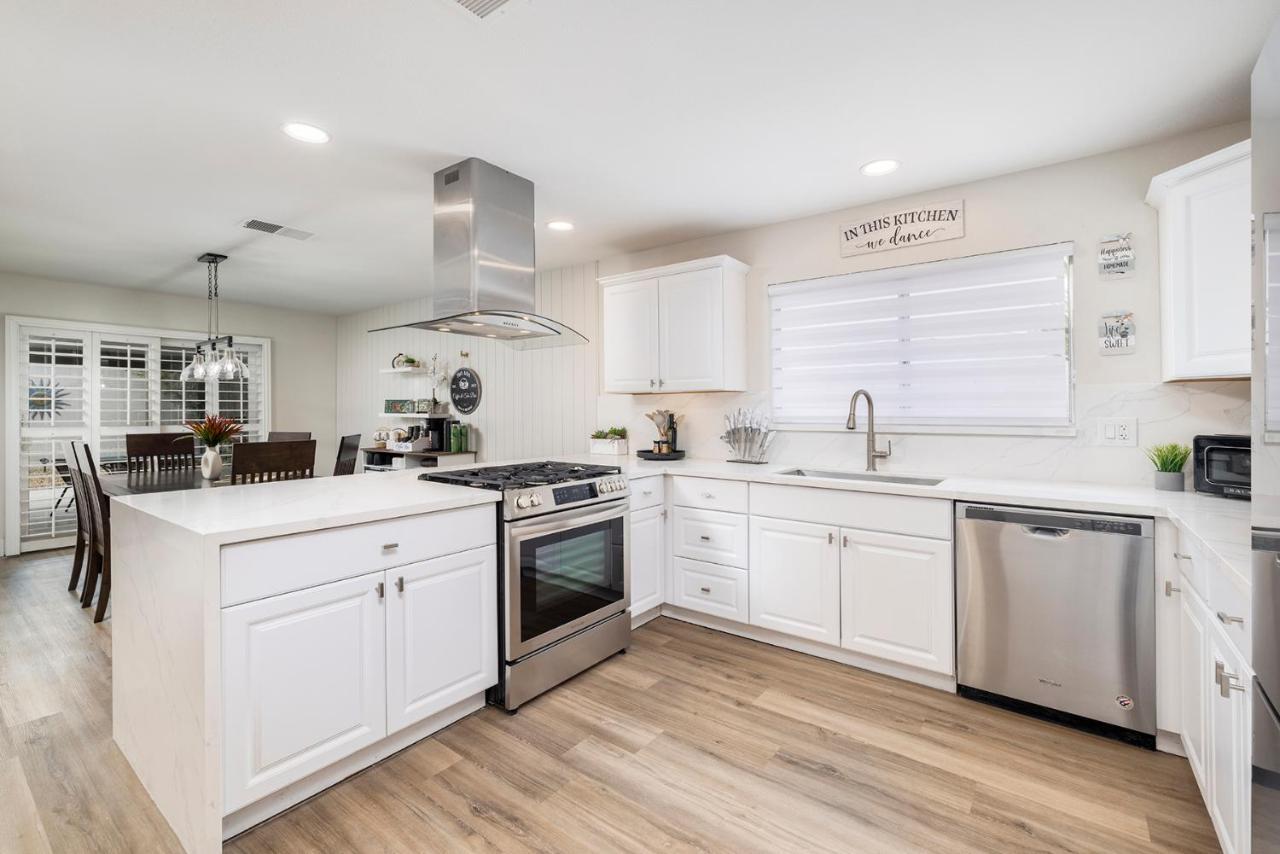 Single Story Minutes From Summerlin With Rv Parking & Dog Friendly Las Vegas Buitenkant foto